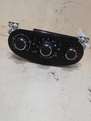 blok-upravleniia-peckoi-i-kondicionerom-renault-duster-i-art-58802-big-0