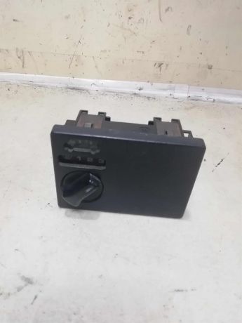 blok-upravleniia-peckoi-volkswagen-transporter-t4-24d-19tdi-art-59255-big-4