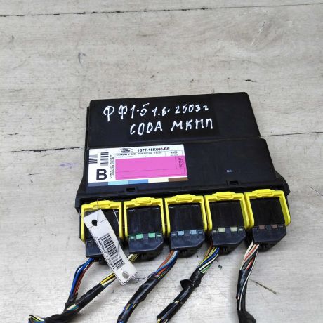 blok-upravleniia-centralnym-zamkom-ford-focus-1-xetcbek-art-59395-big-0