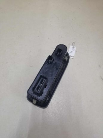 blok-upravleniia-steklopodieemnika-peugeot-408-art-59571-big-1