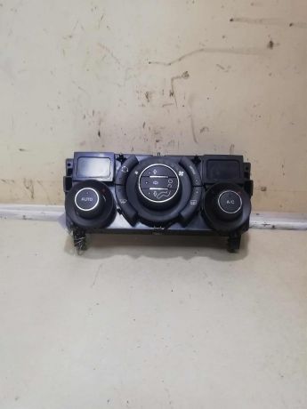 blok-upravleniia-peckoi-i-kondicionerom-peugeot-408-art-59806-big-0