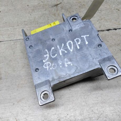 blok-upravleniia-airbag-poduskami-bezopasnosti-ford-escort-5-rest-2-xetcbek-14i-mkpp-xetcbek-1998gv-bu-art-60401-big-1