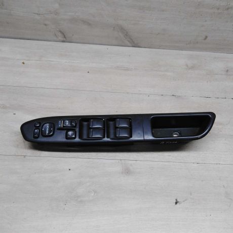 blok-upravleniia-steklopodieemnikami-subaru-forester-ii-art-60979-big-0