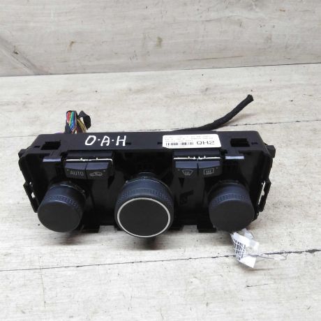 blok-upravleniia-peckoi-opel-astra-h-art-61019-big-0