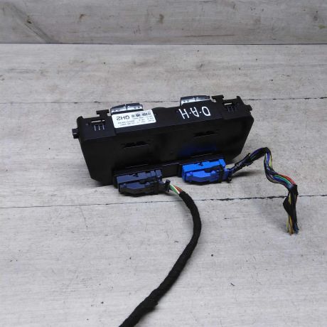 blok-upravleniia-peckoi-opel-astra-h-art-61019-big-2