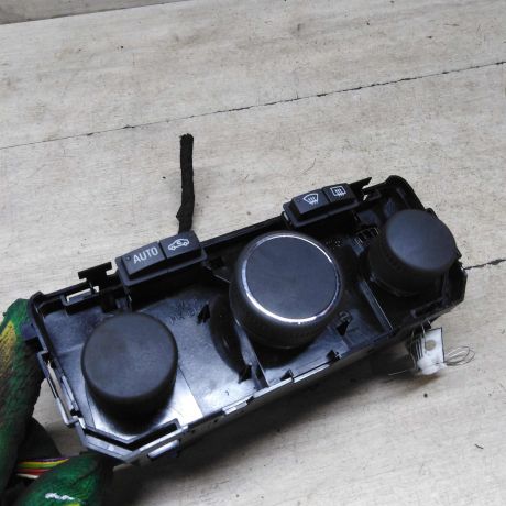 blok-upravleniia-peckoi-opel-astra-h-art-61019-big-1