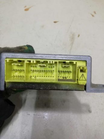 blok-upravleniia-airbag-mazda-millenia-art-61074-big-4