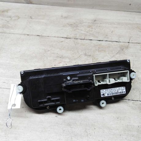 blok-upravleniia-peckoi-i-kondicionerom-skoda-octavia-a5-rest-art-61536-big-1