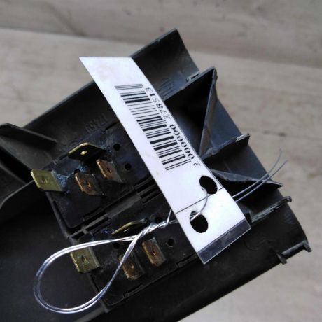 blok-upravleniia-steklopodieemnikami-audi-a4-b5-art-62827-big-3