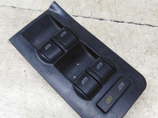 blok-upravleniia-steklopodieemnikami-audi-a6-c5-art-63713