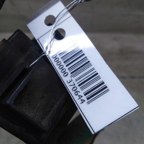 blok-upravleniia-steklopodieemnikami-audi-a6-c5-art-63713-big-1