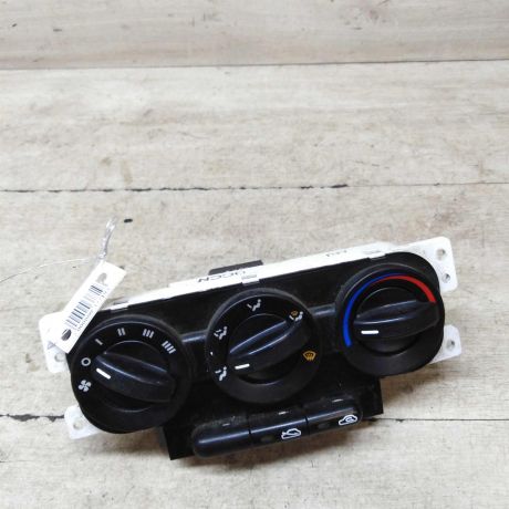 blok-upravleniia-peckoi-defekt-kia-spectra-art-64407-big-0