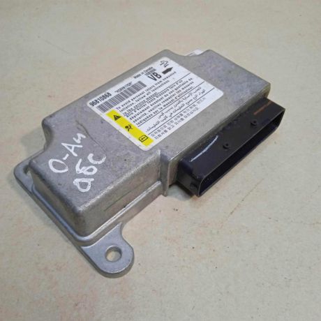 blok-upravleniia-airbag-poduskami-bezopasnosti-opel-antara-i-art-64425-big-0