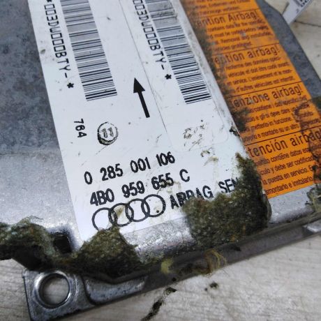 blok-upravleniia-airbag-poduskami-bezopasnosti-audi-a6-c5-art-65162-big-2