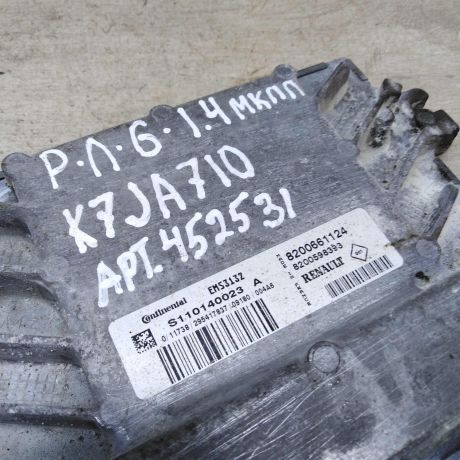 ebu-dvigatelia-14i-renault-logan-i-art-66450-big-0