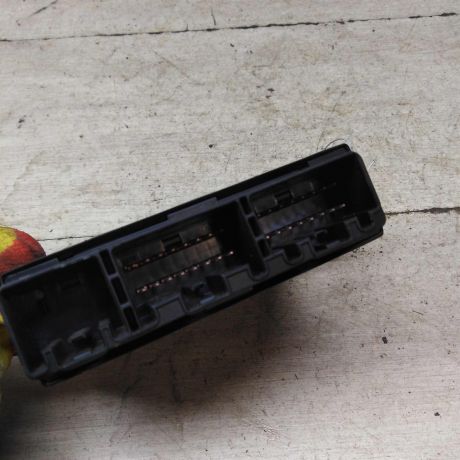 blok-upravleniia-centralnym-zamkom-98ag15k600kb-ford-focus-1-art-66903-big-3