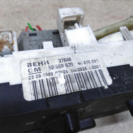 blok-upravleniia-peckoi-i-kondicionerom-opel-astra-g-art-67182-big-4
