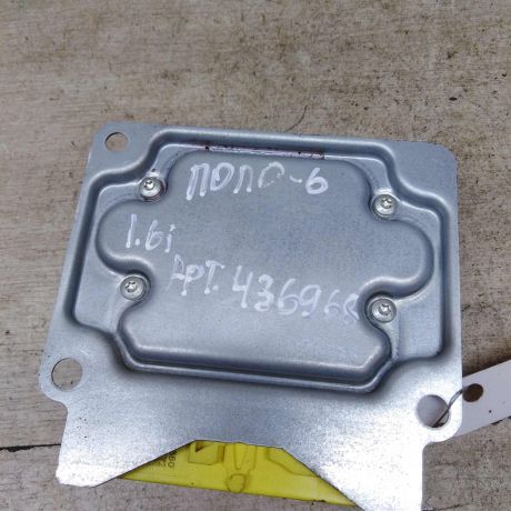 blok-upravleniia-airbag-volkswagen-polo-v-sedan-art-71437-big-3
