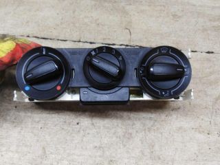 blok-upravleniia-peckoi-volkswagen-polo-v-sedan-art-71476