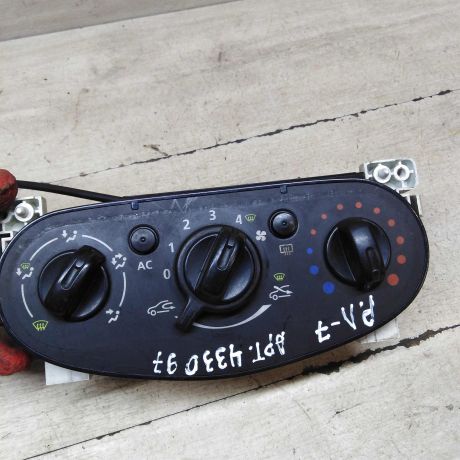 blok-upravleniia-peckoi-i-kondicionerom-renault-logan-i-art-71530-big-0