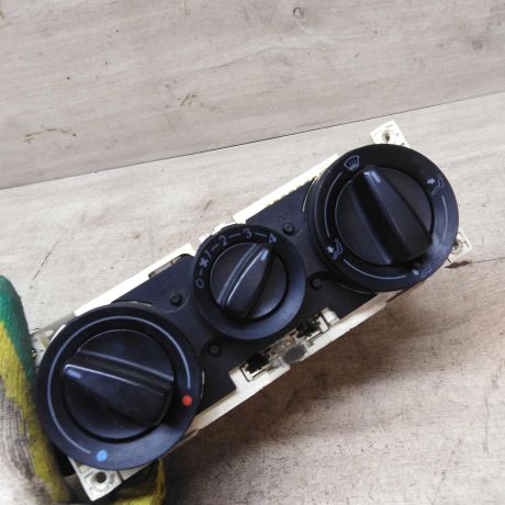 blok-upravleniia-peckoi-skoda-octavia-tour-volkswagen-passat-b5-art-71743-big-0