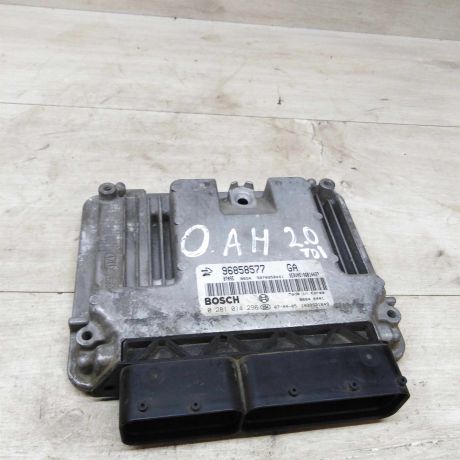 blok-upravleniia-dvigatelem-opel-astra-h-art-72321-big-0