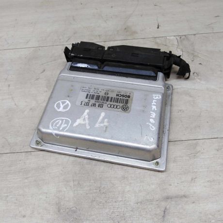 blok-upravleniia-dvigatelem-audi-a4-b5-art-72358-big-0