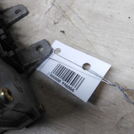 blok-upravleniia-dvigatelem-audi-a4-b5-art-72369-big-1