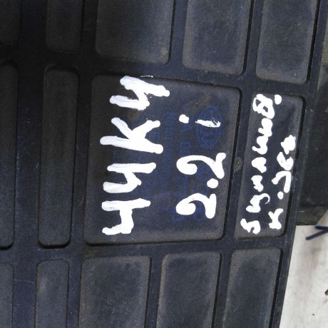 blok-upravleniia-dvigatelem-audi-100-c3-art-72408-big-1
