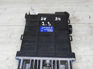 blok-upravleniia-dvigatelem-audi-100-c3-art-72533