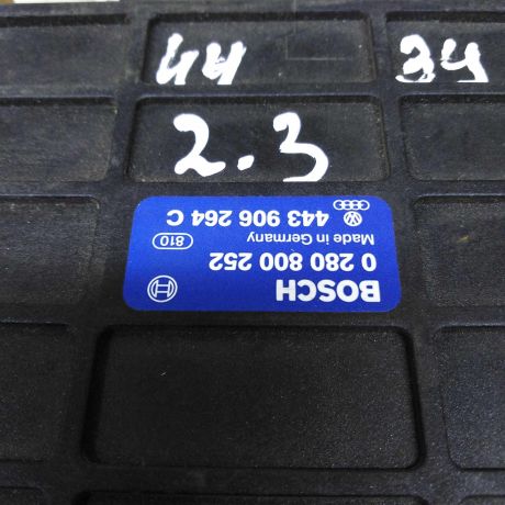 blok-upravleniia-dvigatelem-audi-100-c3-art-72533-big-2