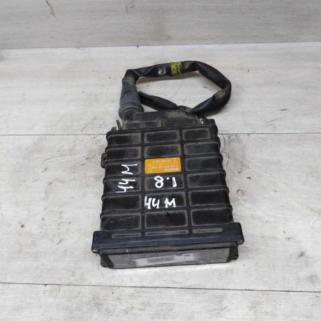 blok-upravleniia-dvigatelem-audi-100-c3-art-72535-big-0