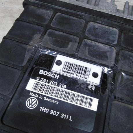 blok-upravleniia-dvigatelem-volkswagen-passat-b4-volkswagen-passat-b3-volkswagen-golf-3-0261203318-1h0907311l-art-72738-big-3
