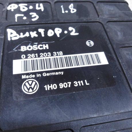 blok-upravleniia-dvigatelem-volkswagen-passat-b4-volkswagen-passat-b3-volkswagen-golf-3-0261203318-1h0907311l-art-72738-big-1