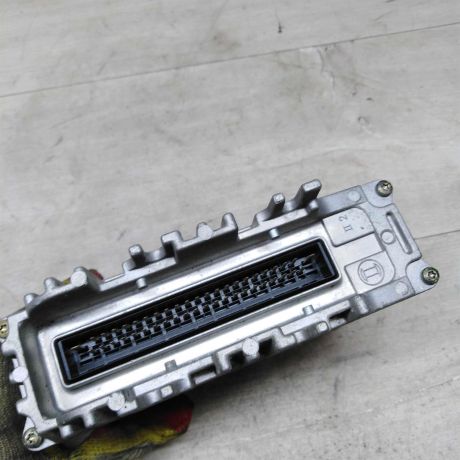 blok-upravleniia-dvigatelem-volkswagen-passat-b4-volkswagen-passat-b3-volkswagen-golf-3-art-72739-big-2