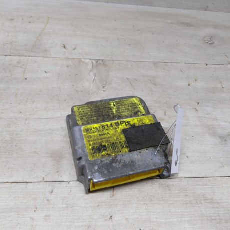 blok-upravleniia-airbag-mitsubishi-space-star-i-art-72890-big-0