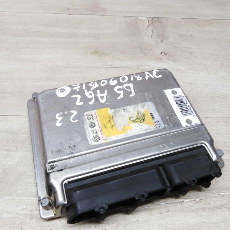 blok-upravleniia-dvigatelem-volkswagen-passat-b5-23-agz-art-72954-big-0