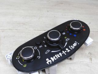 blok-upravleniia-peckoi-i-kondicionerom-renault-duster-i-art-74170