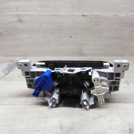 blok-upravleniia-peckoi-i-kondicionerom-renault-duster-i-art-74170-big-2