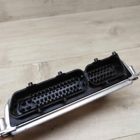 blok-upravleniia-dvigatelem-volkswagen-passat-b5-art-74204-big-2