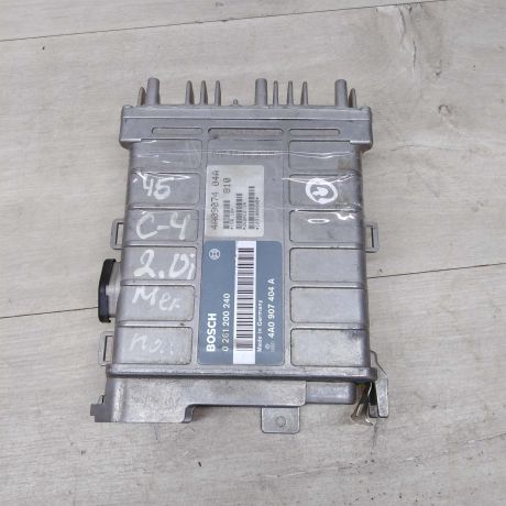 blok-upravleniia-dvigatelem-audi-100-c4-0261200240-4a0907404-art-74600-big-0