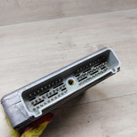 blok-upravleniia-dvigatelem-ford-focus-1-18i-eydc-art-74886-big-3