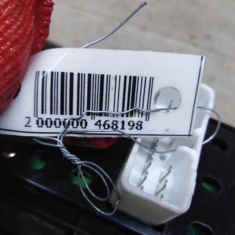 blok-upravleniia-steklopodieemnikami-hyundai-getz-bu-original-art-75840-big-4