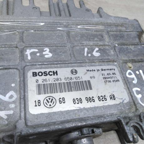 blok-upravleniia-dvigatelem-volkswagen-golf-3-art-75856-big-3