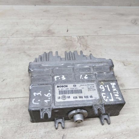 blok-upravleniia-dvigatelem-volkswagen-golf-3-art-75856-big-0