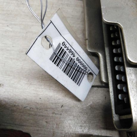 blok-upravleniia-dvigatelem-audi-80-b3-art-76208-big-1