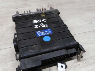 blok-upravleniia-dvigatelem-audi-80-b4-art-76210