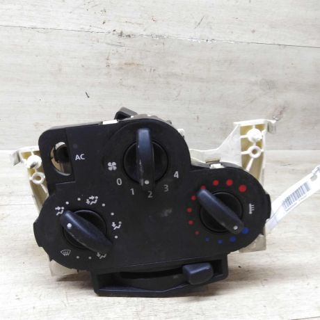 blok-upravleniia-peckoi-lada-largus-renault-logan-i-art-76250-big-2