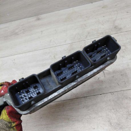blok-upravleniia-dvigatelem-renault-megane-2-art-76357-big-1