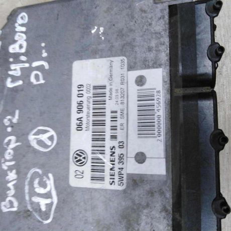 blok-upravleniia-dvigatelem-volkswagen-golf-4-art-76661-big-1